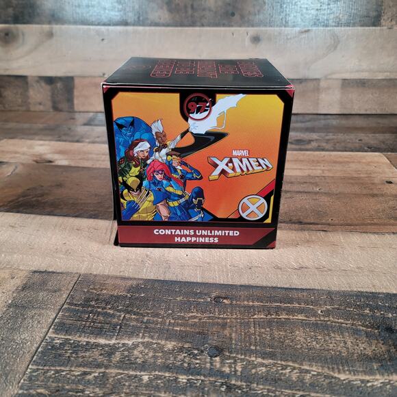 Marvel's X-men Kitty Pryde and Lockheed Q-Fig Elite Diorama Figure Vinyl Figure - Picture 7 of 10